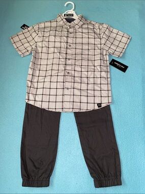 KENNETH COLE 2 pc pant and plaid short sleeve button up shirt set NEW size 7